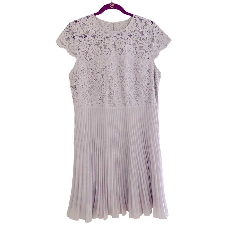 H&M NEW Women’s Purple Lilac Sleeveless Lace Pleated Dress. Size Large.